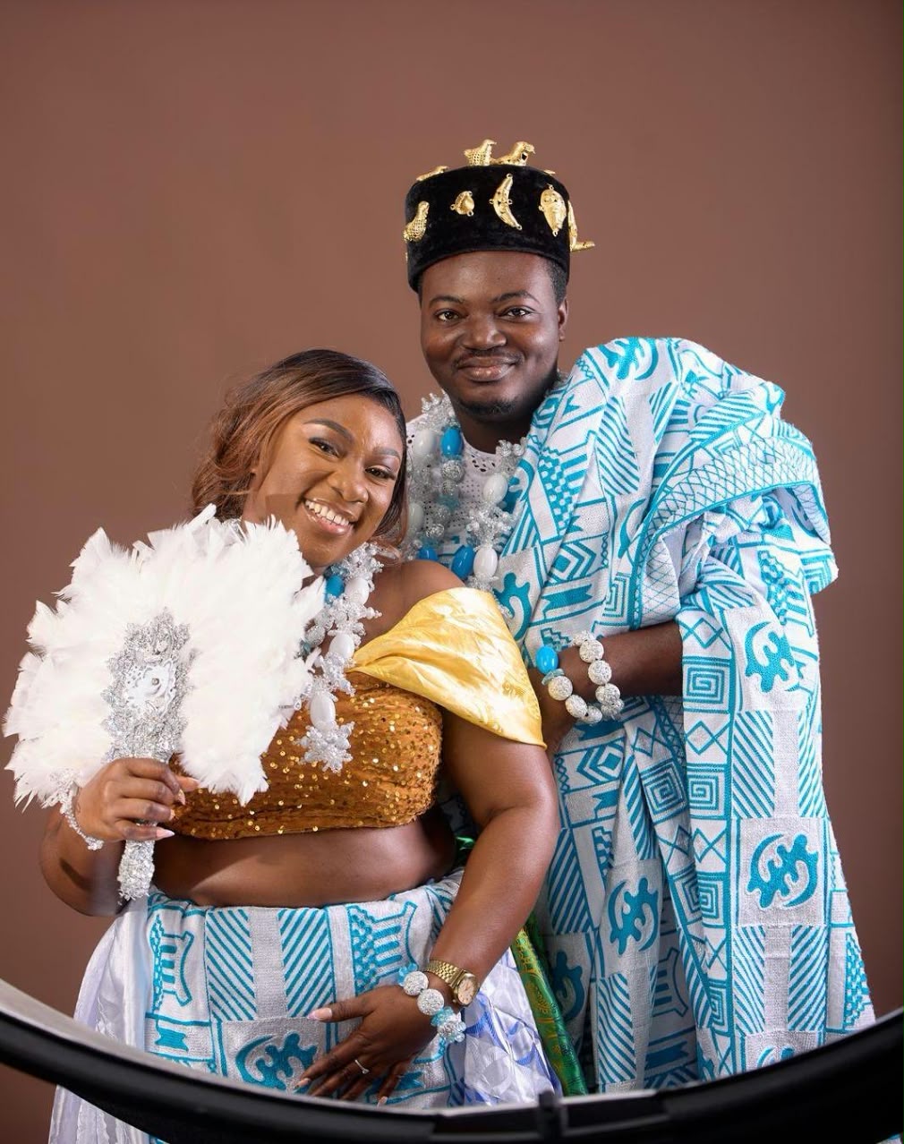 Yoane et Hermine — tenue traditionnelle